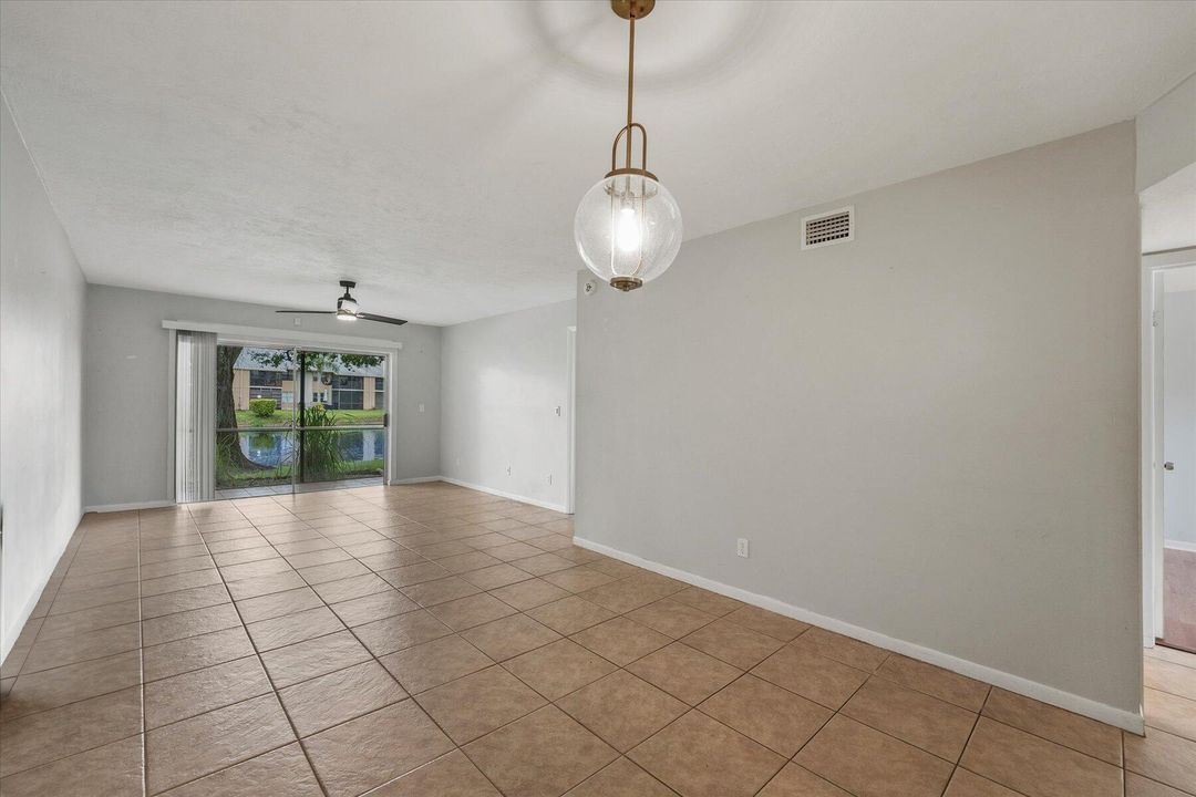 For Rent: $1,599 (2 beds, 2 baths, 1034 Square Feet)