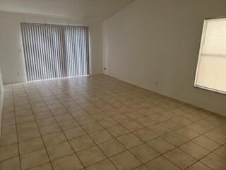 For Rent: $2,300 (2 beds, 1 baths, 200 Square Feet)