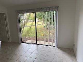 For Rent: $2,300 (2 beds, 1 baths, 200 Square Feet)