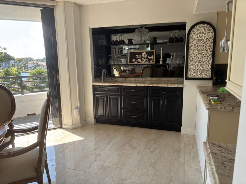 For Sale: $1,599,500 (2 beds, 2 baths, 2529 Square Feet)