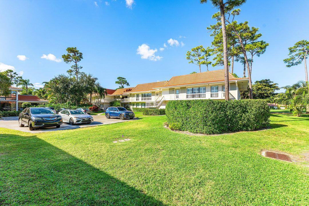 На продажу: $399,000 (2 спален, 2 ванн, 1300 Квадратных фут)