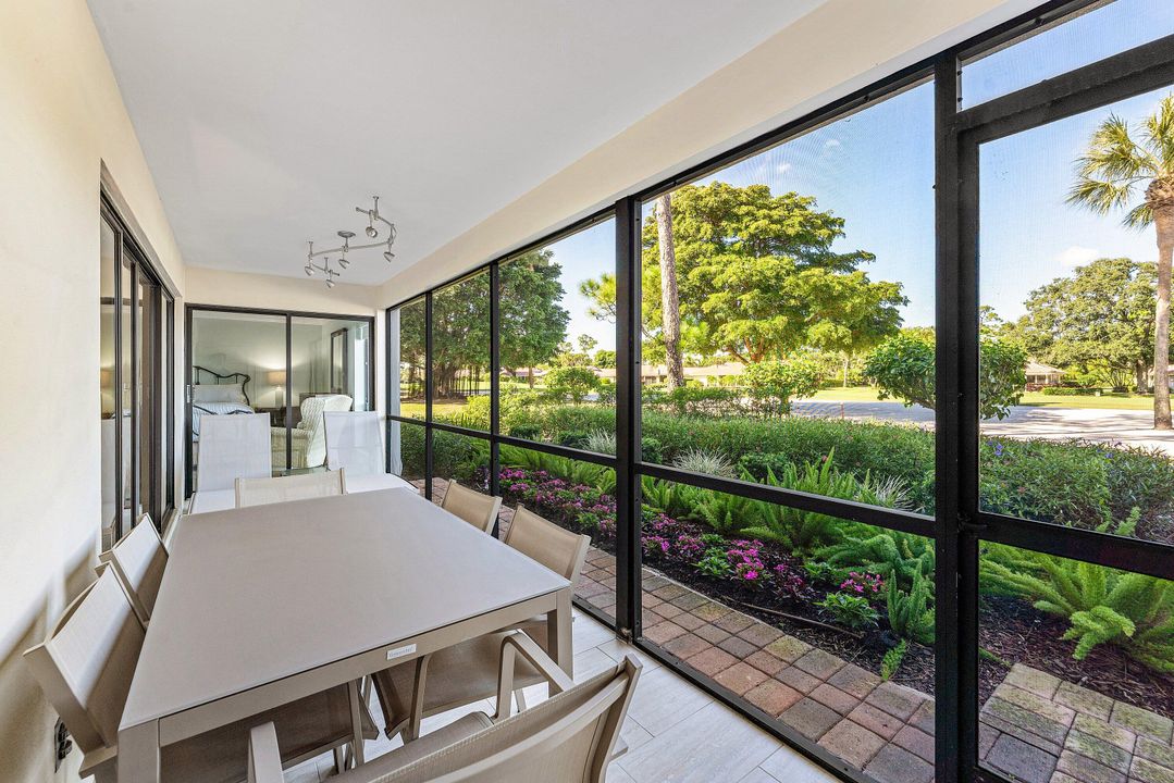 На продажу: $399,000 (2 спален, 2 ванн, 1300 Квадратных фут)