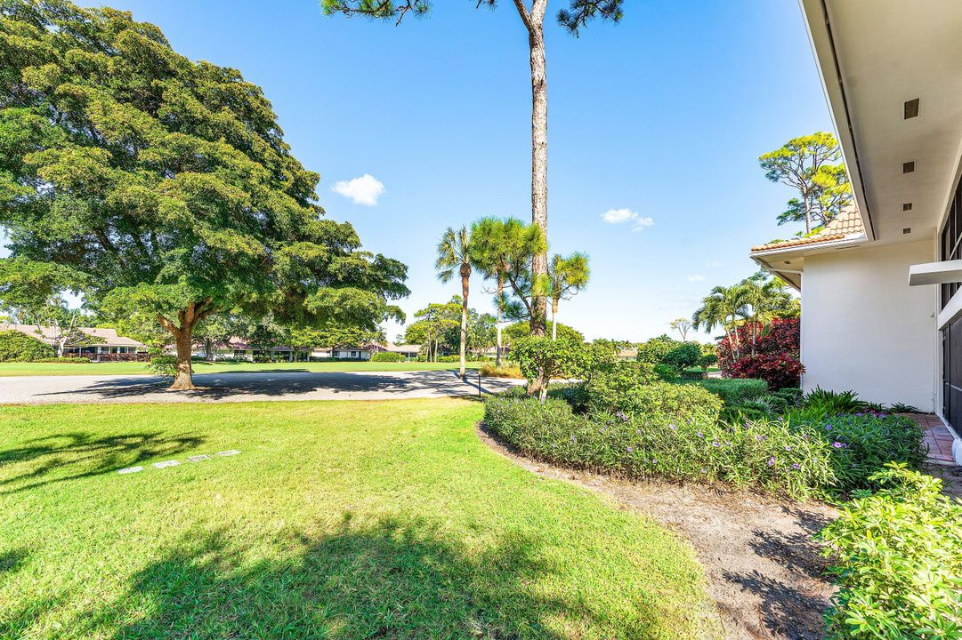 На продажу: $399,000 (2 спален, 2 ванн, 1300 Квадратных фут)