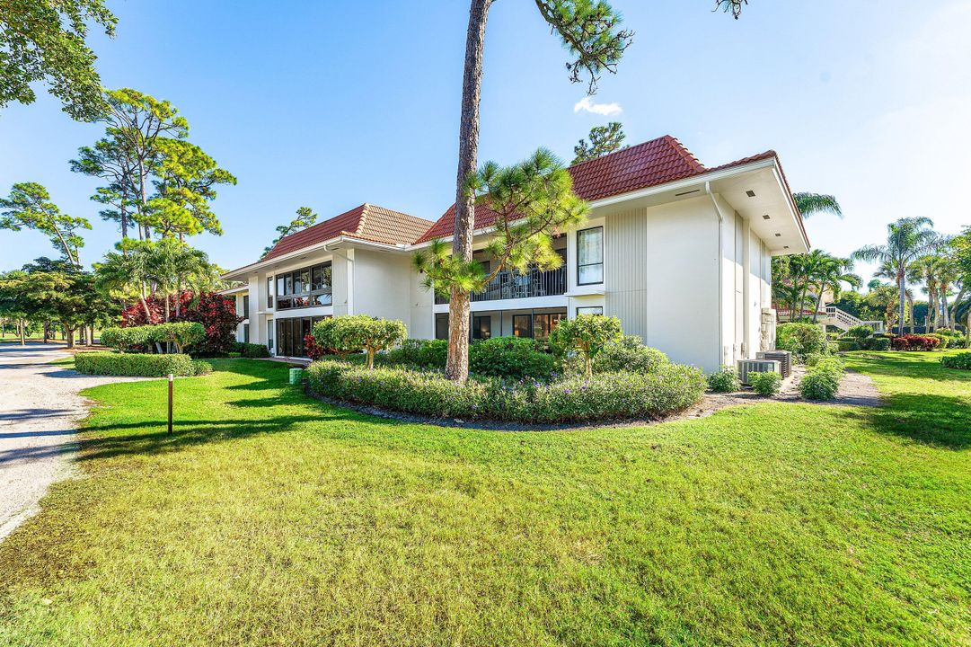 На продажу: $399,000 (2 спален, 2 ванн, 1300 Квадратных фут)