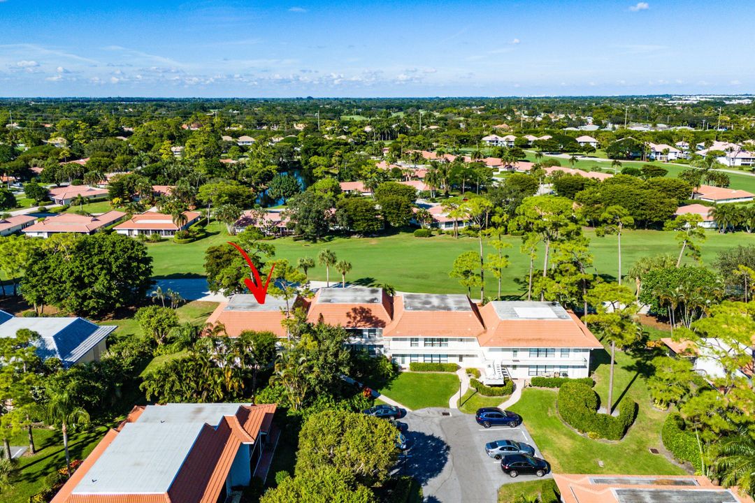 На продажу: $399,000 (2 спален, 2 ванн, 1300 Квадратных фут)