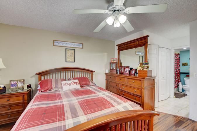 出租: $2,650 (2 贝兹, 2 浴室, 1302 平方英尺)