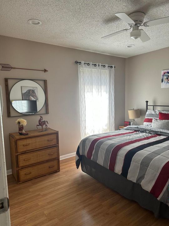 For Rent: $5,000 (3 beds, 2 baths, 1386 Square Feet)