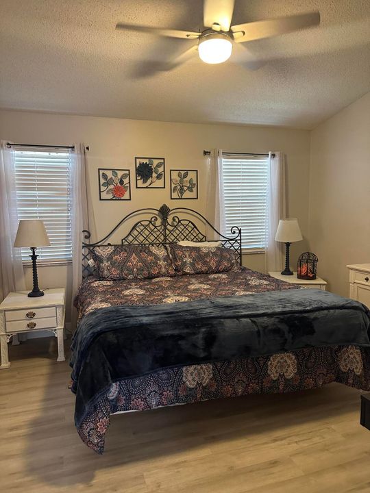 For Rent: $5,000 (3 beds, 2 baths, 1386 Square Feet)