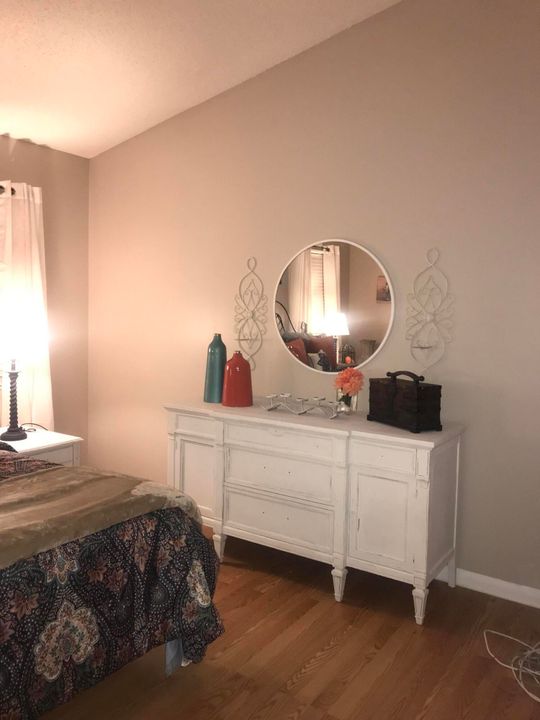 For Rent: $5,000 (3 beds, 2 baths, 1386 Square Feet)