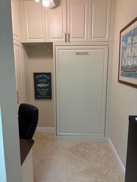 出租: $4,750 (2 贝兹, 2 浴室, 1989 平方英尺)