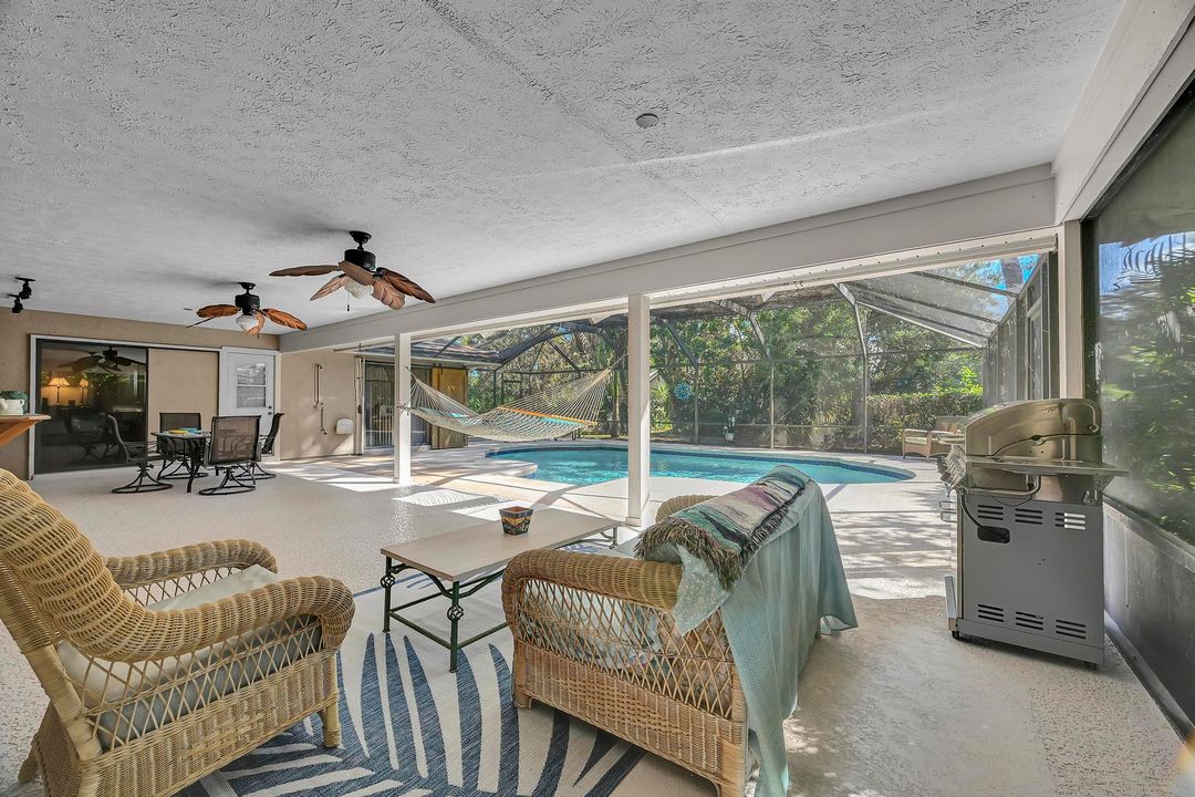 На продажу: $649,900 (3 спален, 2 ванн, 2154 Квадратных фут)