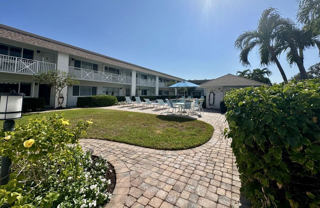 出租: $2,900 (1 贝兹, 1 浴室, 615 平方英尺)