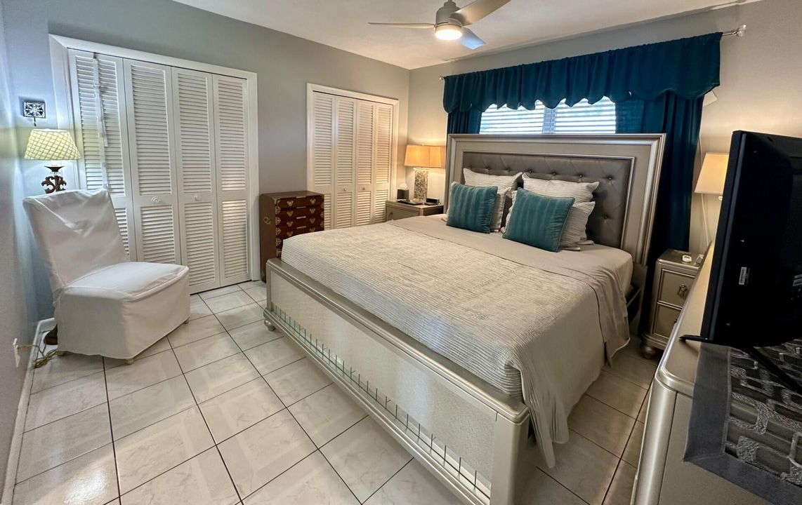 出租: $2,900 (1 贝兹, 1 浴室, 615 平方英尺)