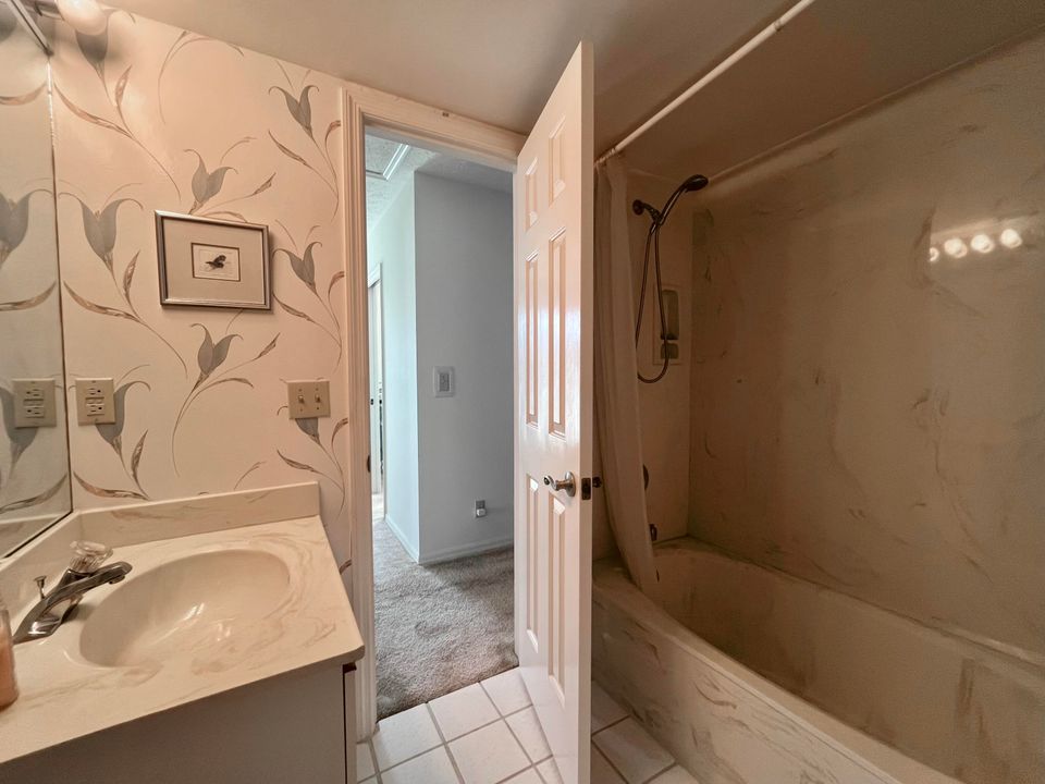 For Sale: $725,000 (3 beds, 2 baths, 1780 Square Feet)