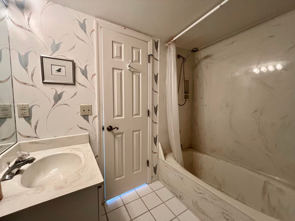 For Sale: $725,000 (3 beds, 2 baths, 1780 Square Feet)