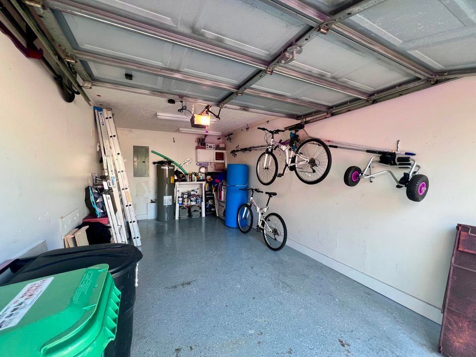 For Sale: $725,000 (3 beds, 2 baths, 1780 Square Feet)