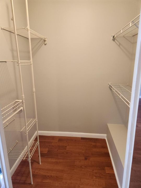 В аренду: $2,200 (2 спален, 2 ванн, 1236 Квадратных фут)