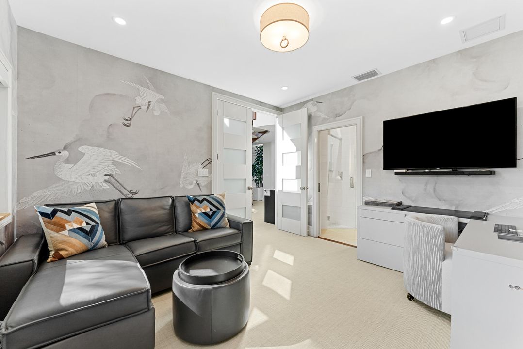 待售: $8,750,000 (8 贝兹, 7 浴室, 6498 平方英尺)