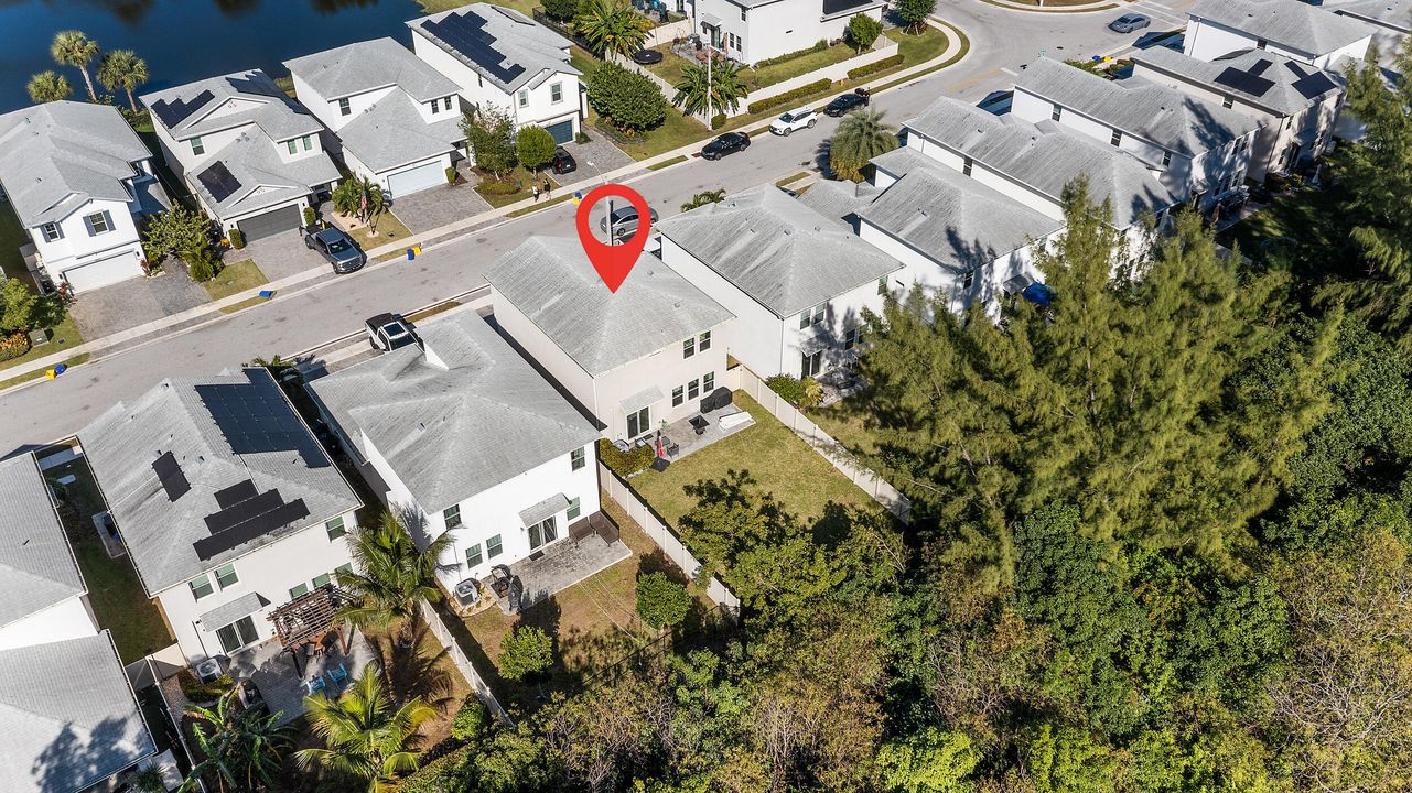 For Sale: $549,900 (3 beds, 2 baths, 1692 Square Feet)