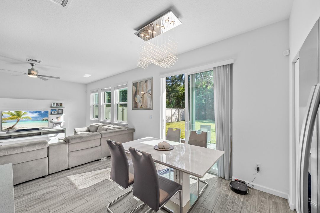 For Sale: $549,900 (3 beds, 2 baths, 1692 Square Feet)