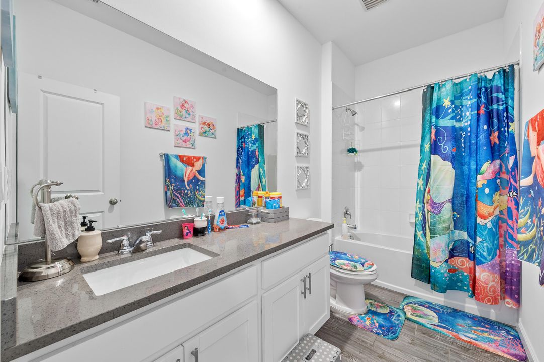 For Sale: $549,900 (3 beds, 2 baths, 1692 Square Feet)