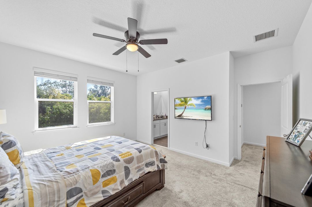 For Sale: $549,900 (3 beds, 2 baths, 1692 Square Feet)