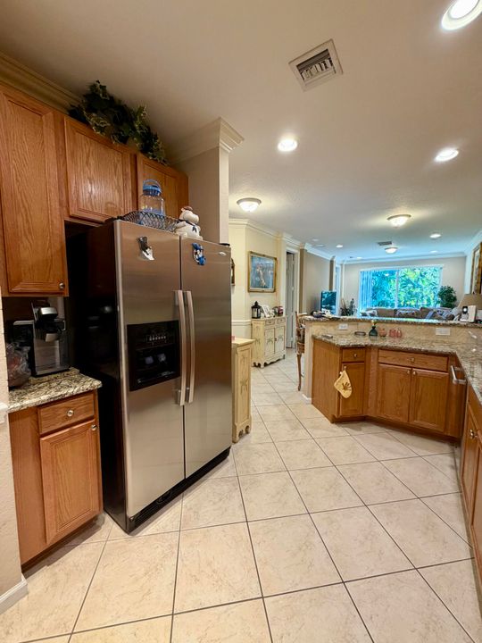 出租: $2,995 (4 贝兹, 3 浴室, 2018 平方英尺)