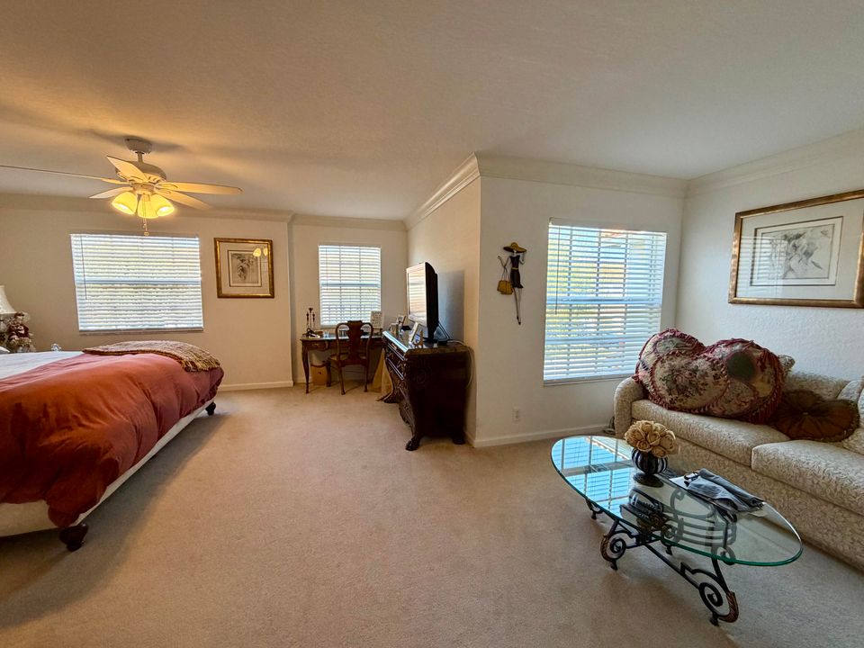 出租: $2,995 (4 贝兹, 3 浴室, 2018 平方英尺)