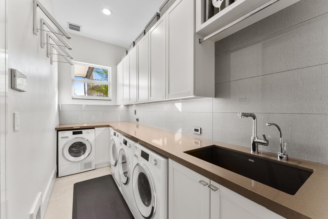 待售: $8,750,000 (8 贝兹, 7 浴室, 6498 平方英尺)