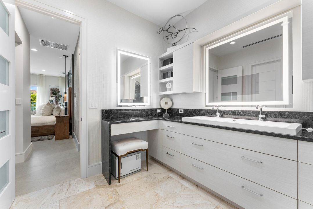 待售: $8,750,000 (8 贝兹, 7 浴室, 6498 平方英尺)