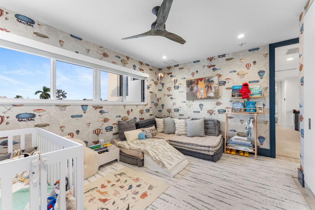 待售: $8,750,000 (8 贝兹, 7 浴室, 6498 平方英尺)