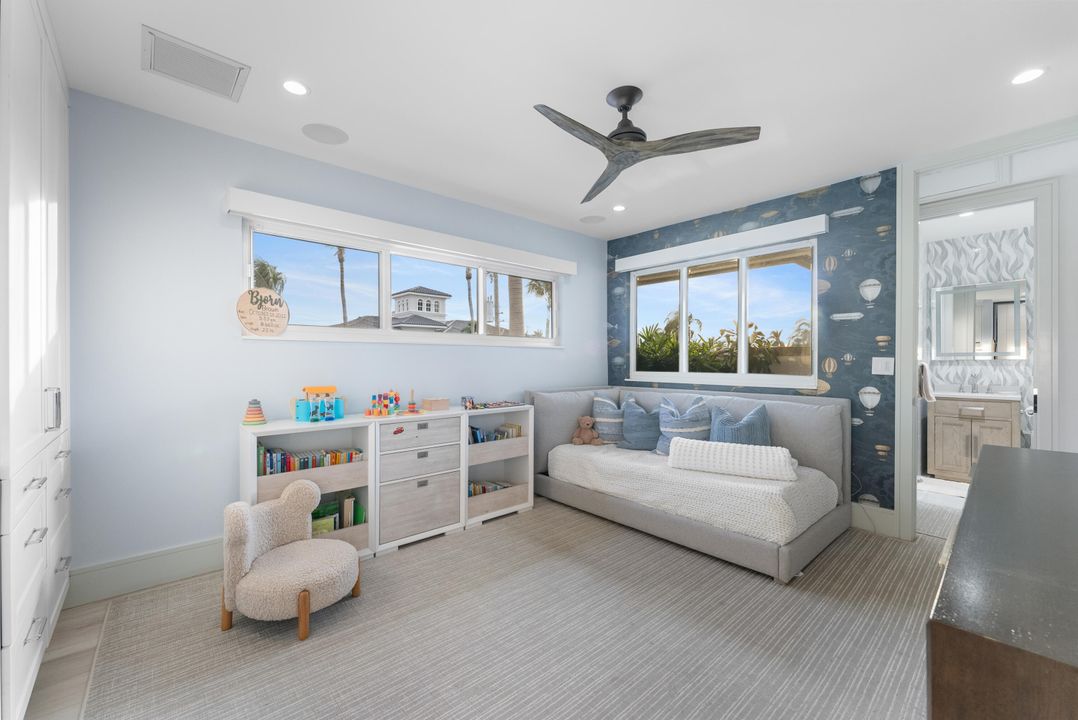 待售: $8,750,000 (8 贝兹, 7 浴室, 6498 平方英尺)