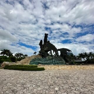 出租: $1,600 (1 贝兹, 1 浴室, 770 平方英尺)