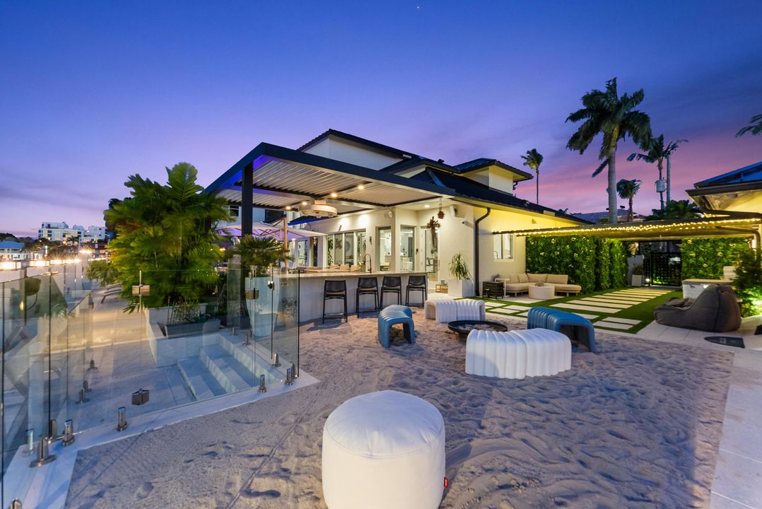 待售: $8,750,000 (8 贝兹, 7 浴室, 6498 平方英尺)