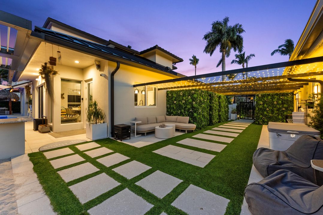 待售: $8,750,000 (8 贝兹, 7 浴室, 6498 平方英尺)