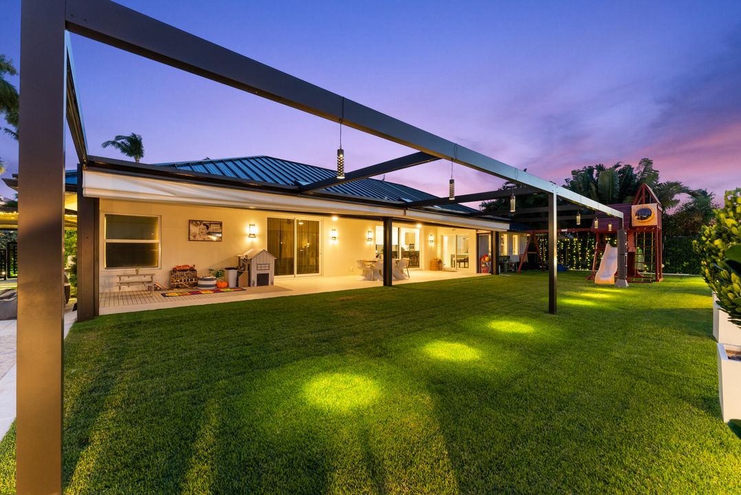 待售: $8,750,000 (8 贝兹, 7 浴室, 6498 平方英尺)