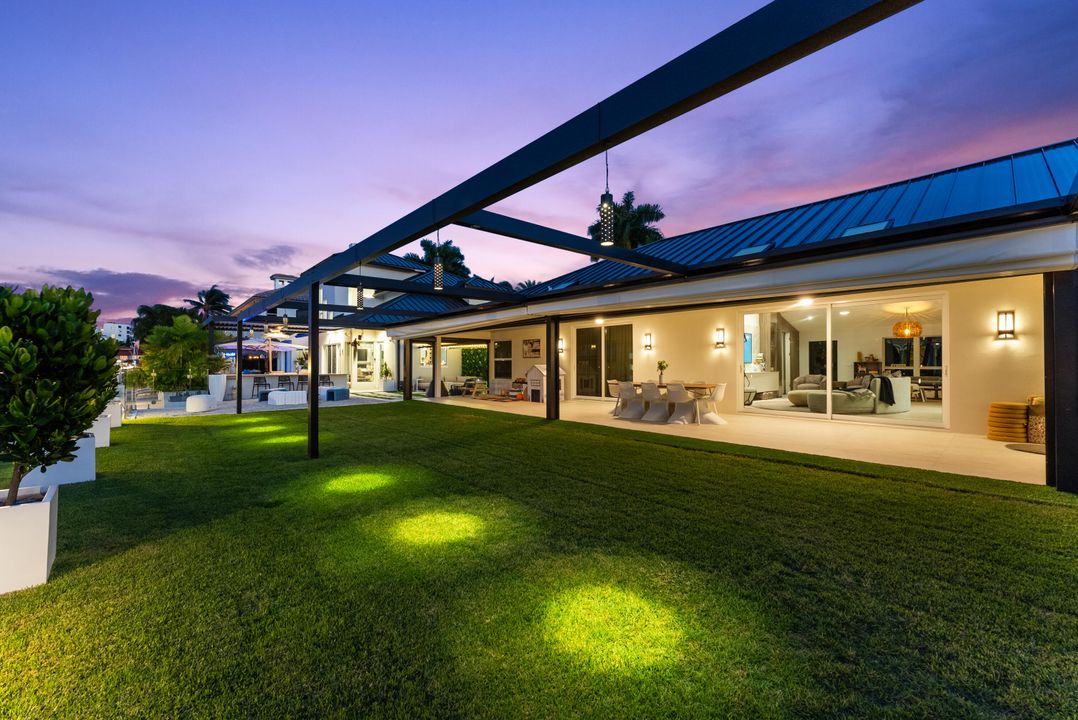 待售: $8,750,000 (8 贝兹, 7 浴室, 6498 平方英尺)