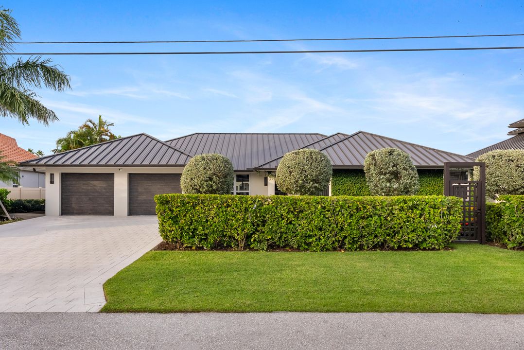 待售: $8,750,000 (8 贝兹, 7 浴室, 6498 平方英尺)