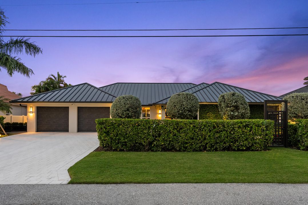 待售: $8,750,000 (8 贝兹, 7 浴室, 6498 平方英尺)