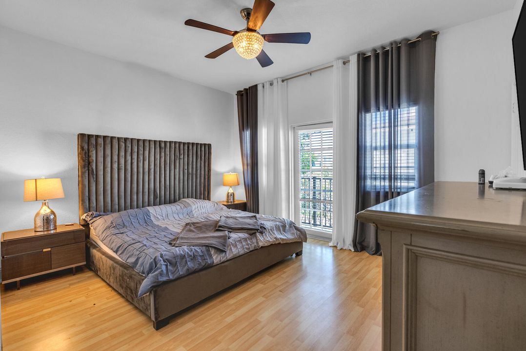 For Sale: $480,000 (3 beds, 3 baths, 1988 Square Feet)