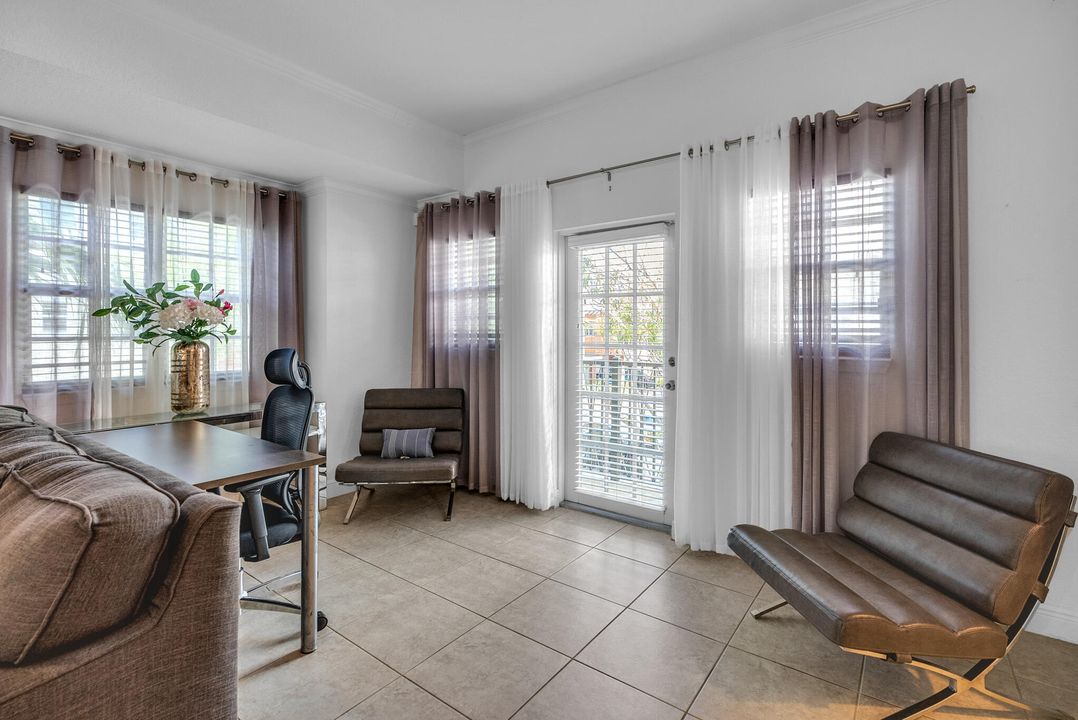 For Sale: $480,000 (3 beds, 3 baths, 1988 Square Feet)