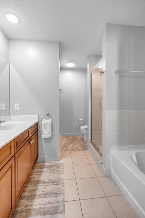 For Sale: $480,000 (3 beds, 3 baths, 1988 Square Feet)