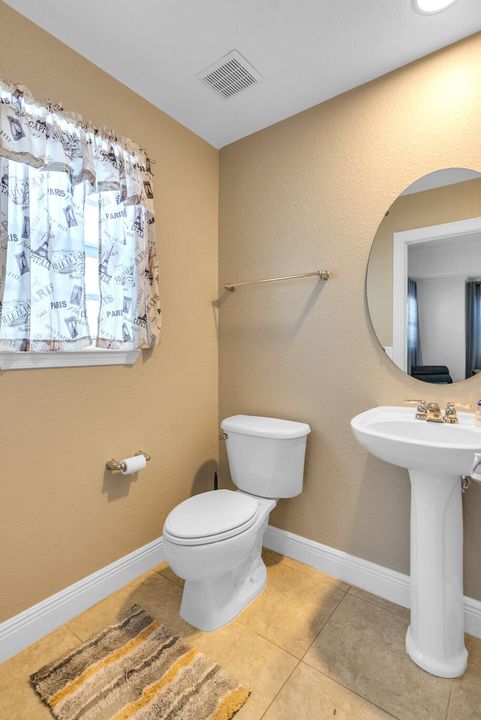 For Sale: $480,000 (3 beds, 3 baths, 1988 Square Feet)