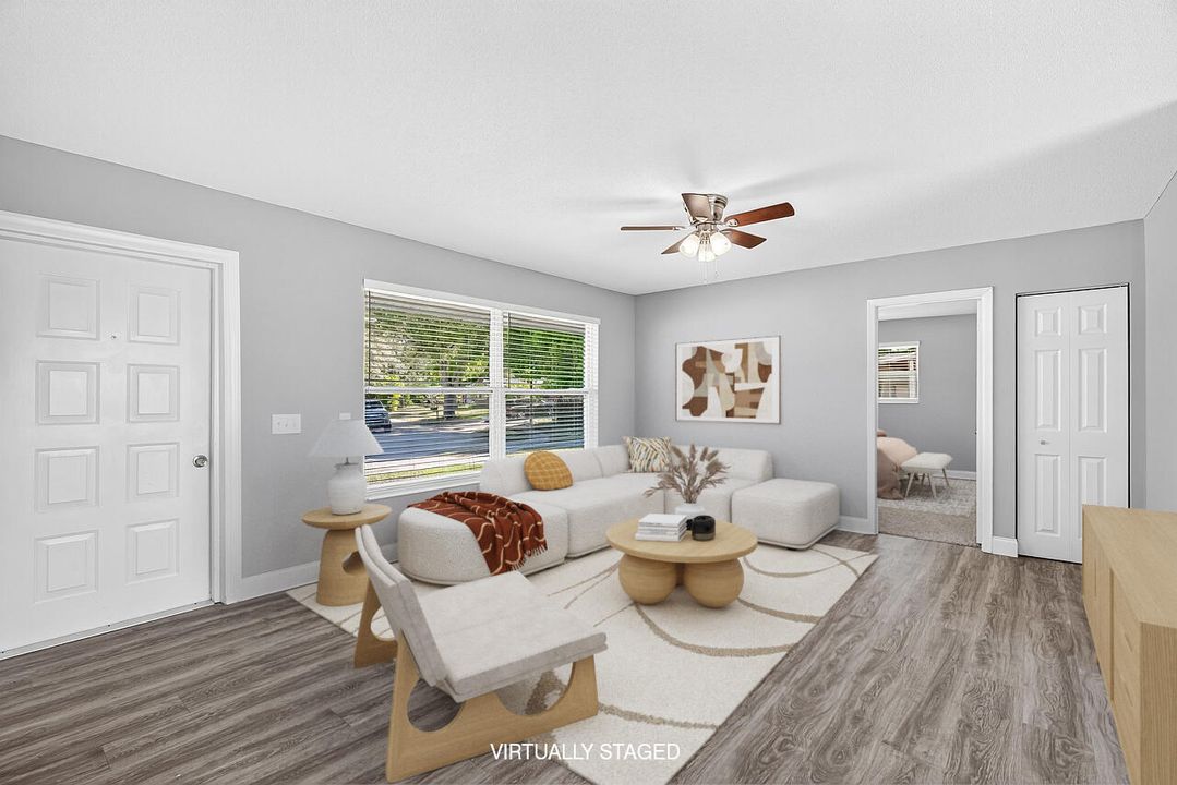 Active With Contract: $295,000 (3 beds, 2 baths, 1325 Square Feet)