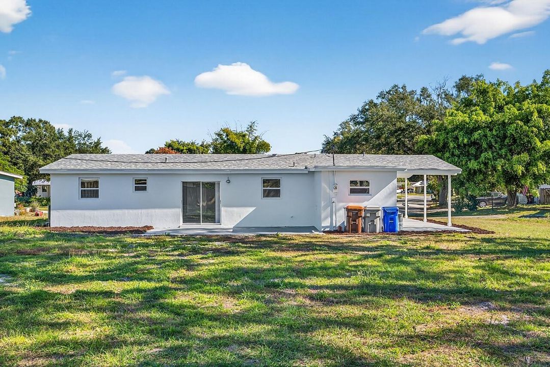 Active With Contract: $295,000 (3 beds, 2 baths, 1325 Square Feet)