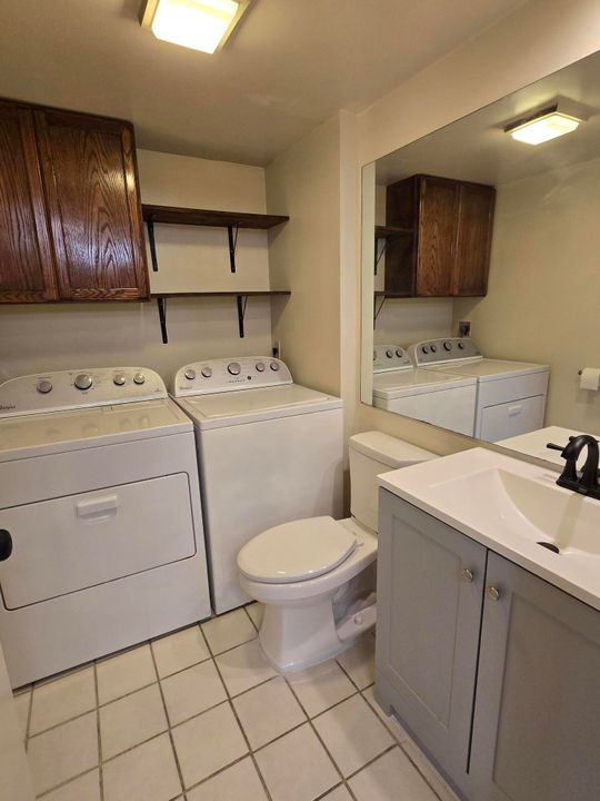 合同活跃: $2,200 (2 贝兹, 2 浴室, 1236 平方英尺)