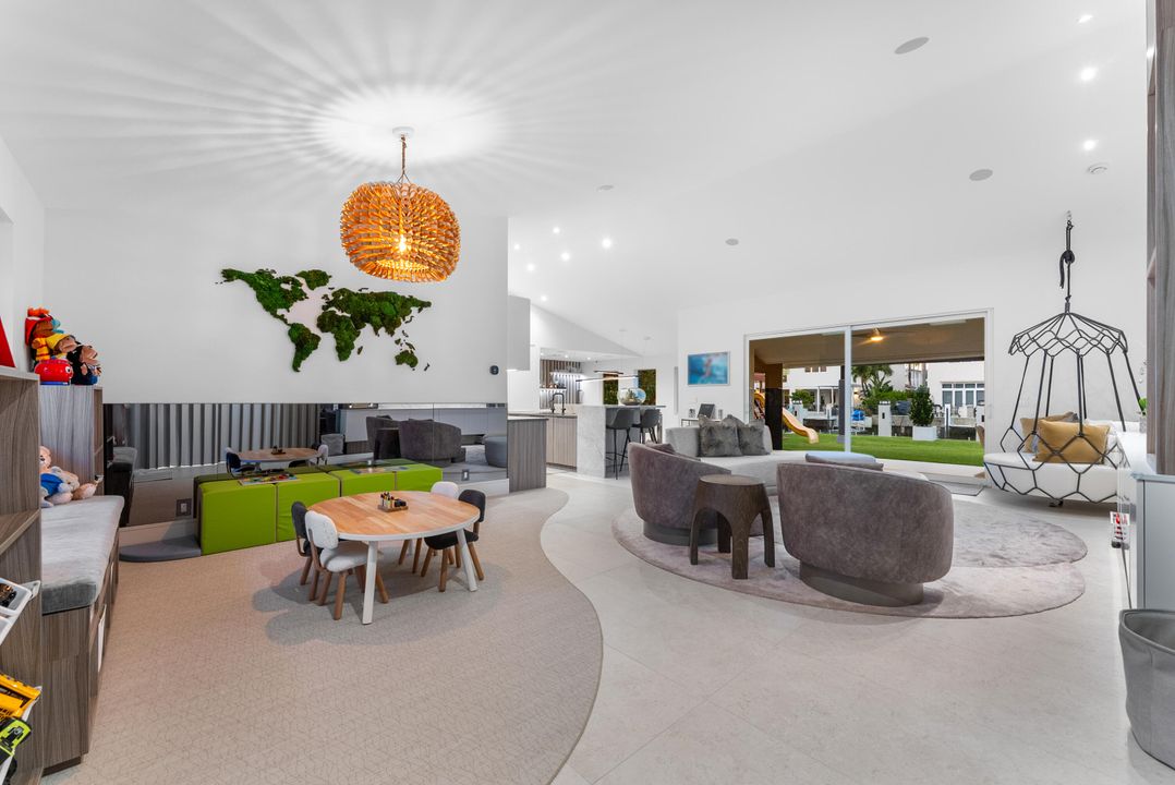 待售: $8,750,000 (8 贝兹, 7 浴室, 6498 平方英尺)