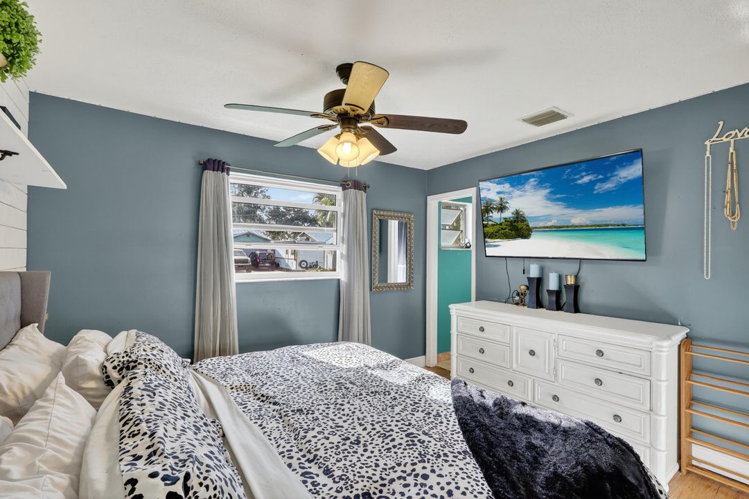 En Venta: $360,000 (3 camas, 2 baños, 1296 Pies cuadrados)