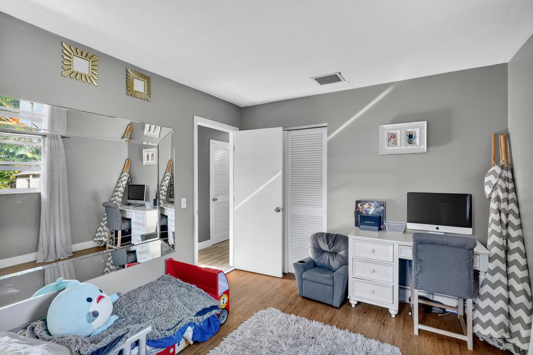 En Venta: $360,000 (3 camas, 2 baños, 1296 Pies cuadrados)