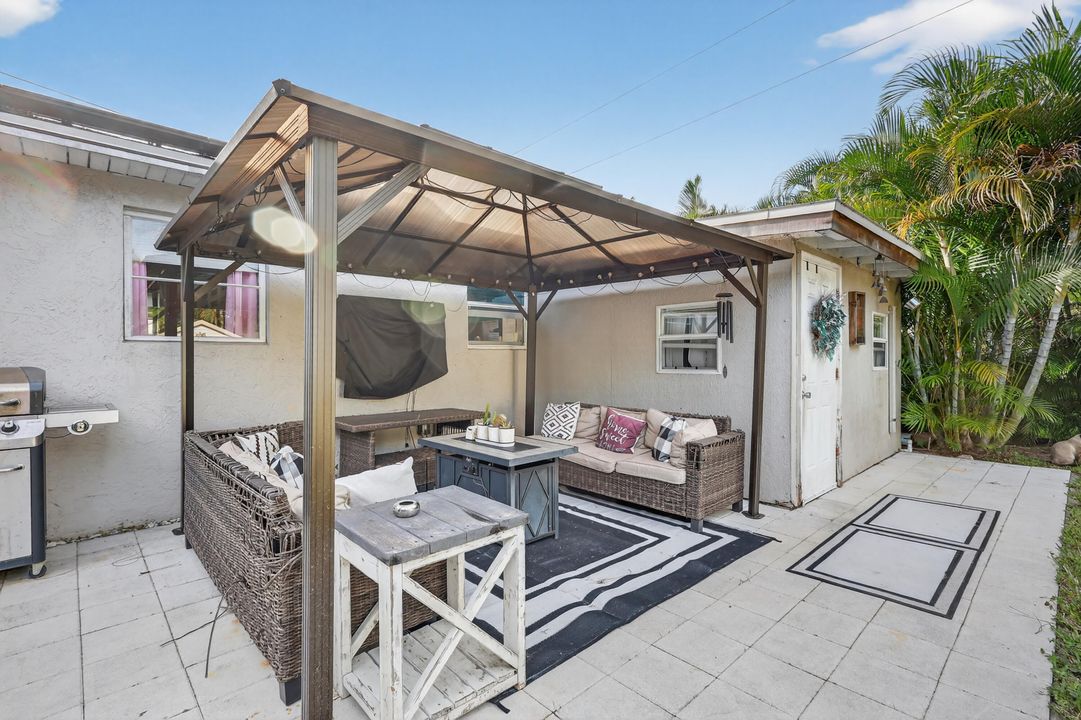 En Venta: $360,000 (3 camas, 2 baños, 1296 Pies cuadrados)